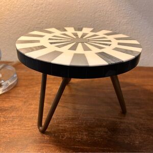 Black and White Geometric Side Table